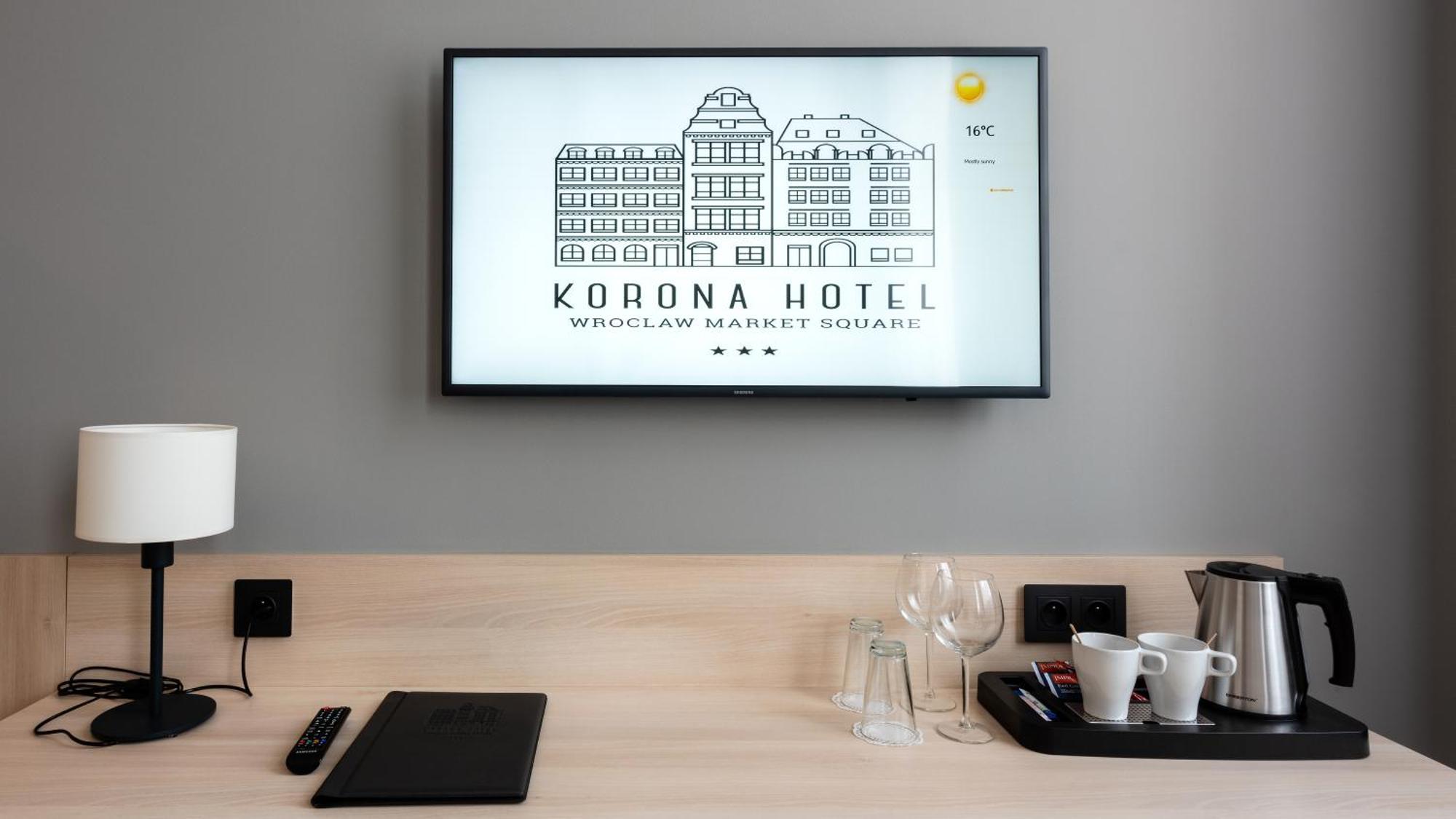 Korona Gold - Korona Hotel วรอตซวาฟ ภายนอก รูปภาพ