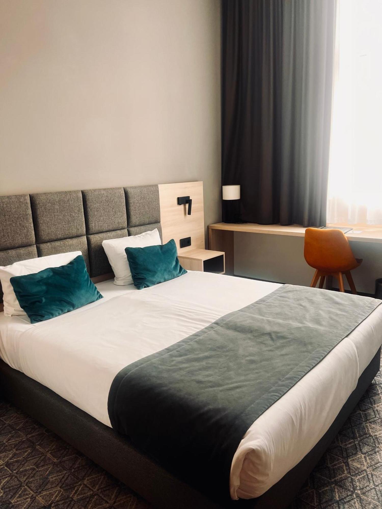 Korona Gold - Korona Hotel วรอตซวาฟ ภายนอก รูปภาพ
