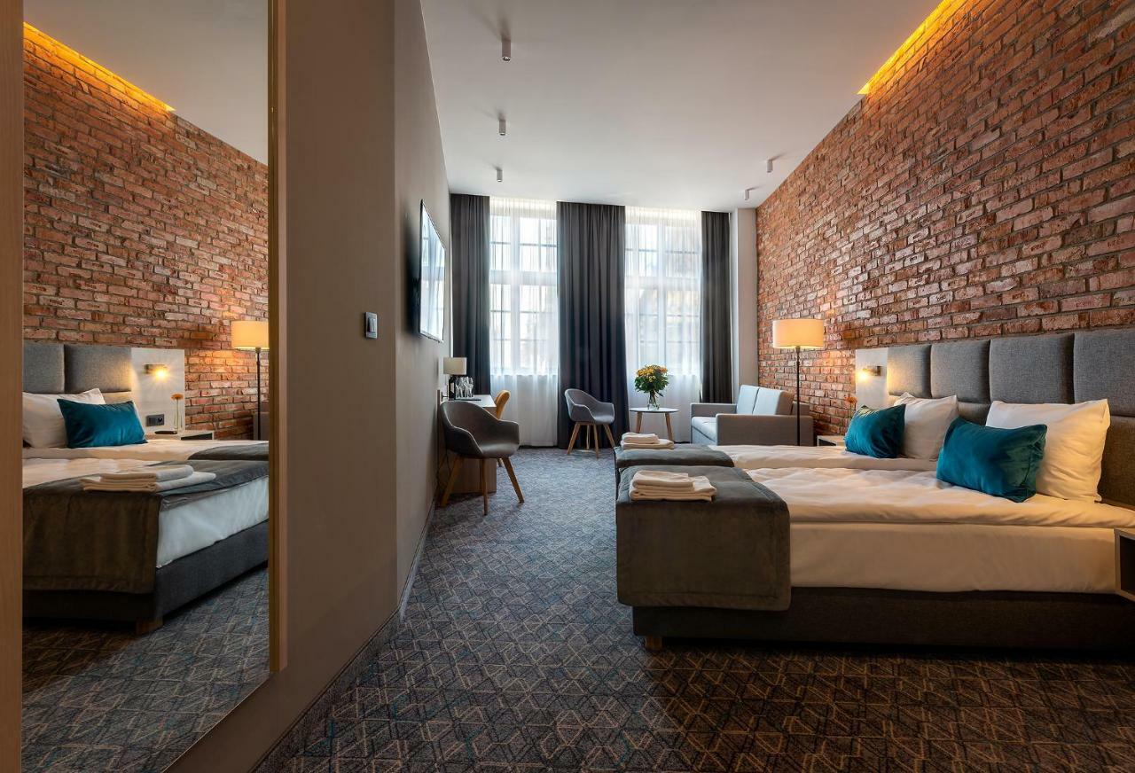 Korona Gold - Korona Hotel วรอตซวาฟ ภายนอก รูปภาพ