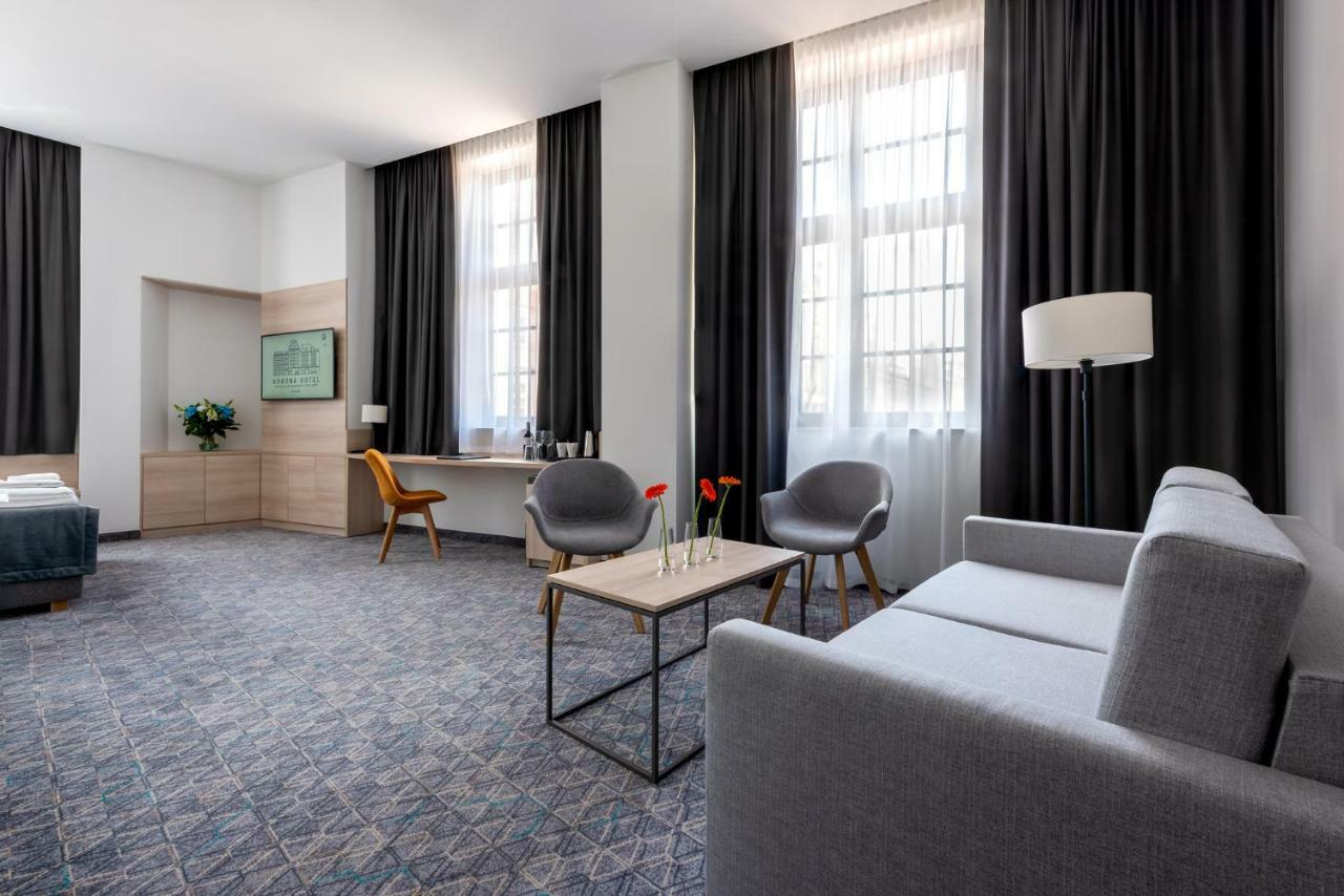 Korona Gold - Korona Hotel วรอตซวาฟ ภายนอก รูปภาพ