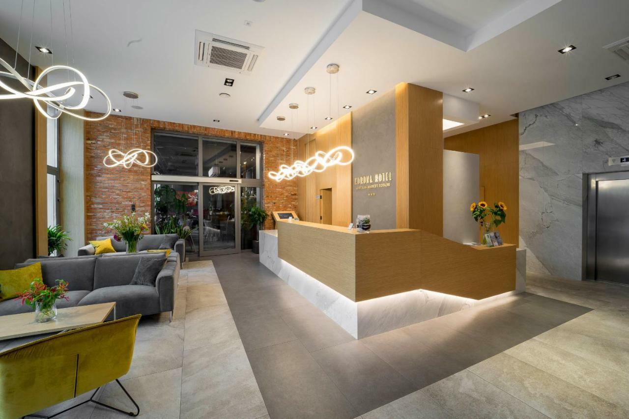 Korona Gold - Korona Hotel วรอตซวาฟ ภายนอก รูปภาพ